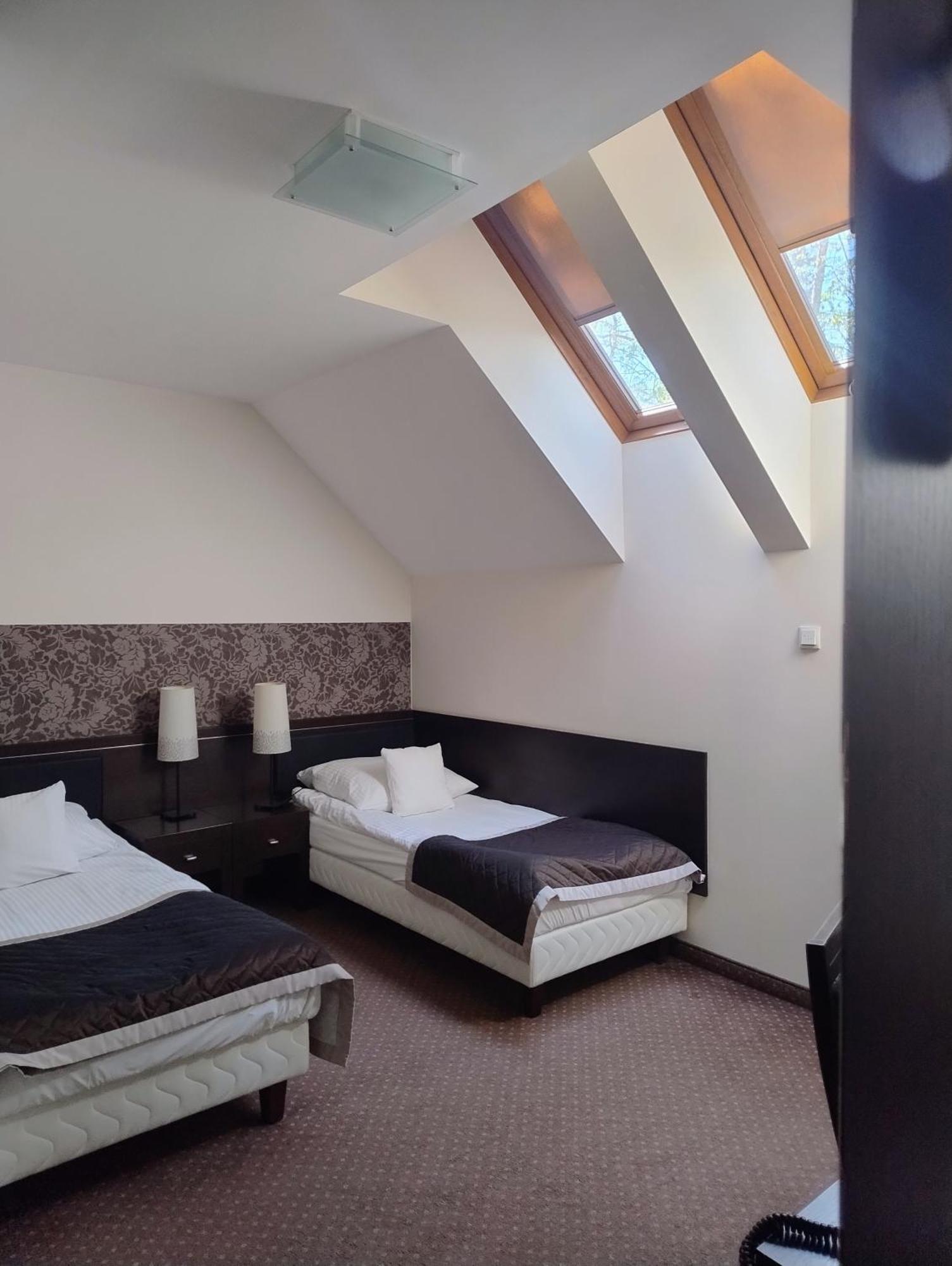 Hotel Zacisze Турава Экстерьер фото